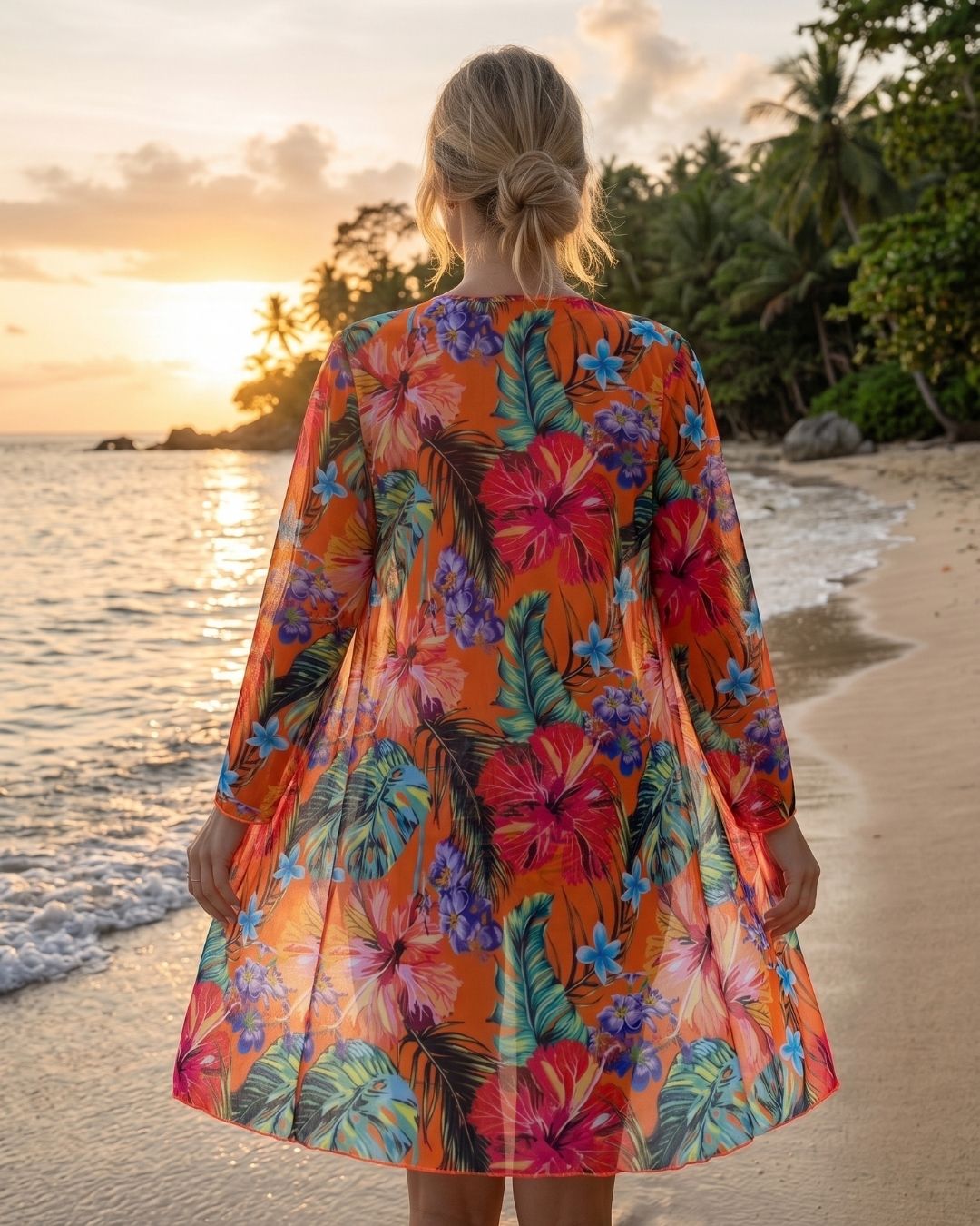 Conjunto de Praia Calções + Saída Com Estampado Tropical