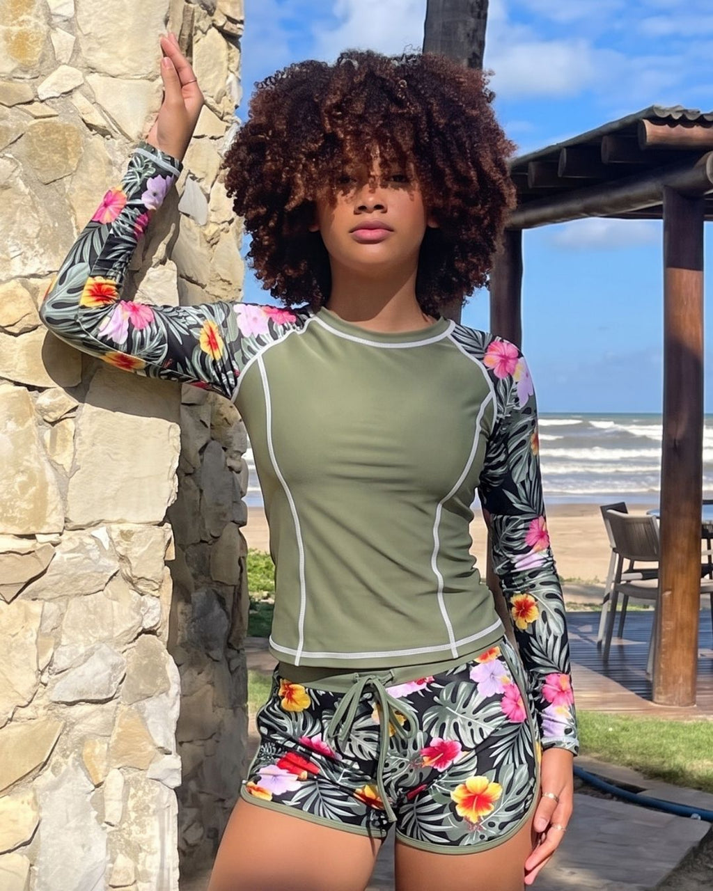 Conjunto de Praia Calções Com Estampado Tropical