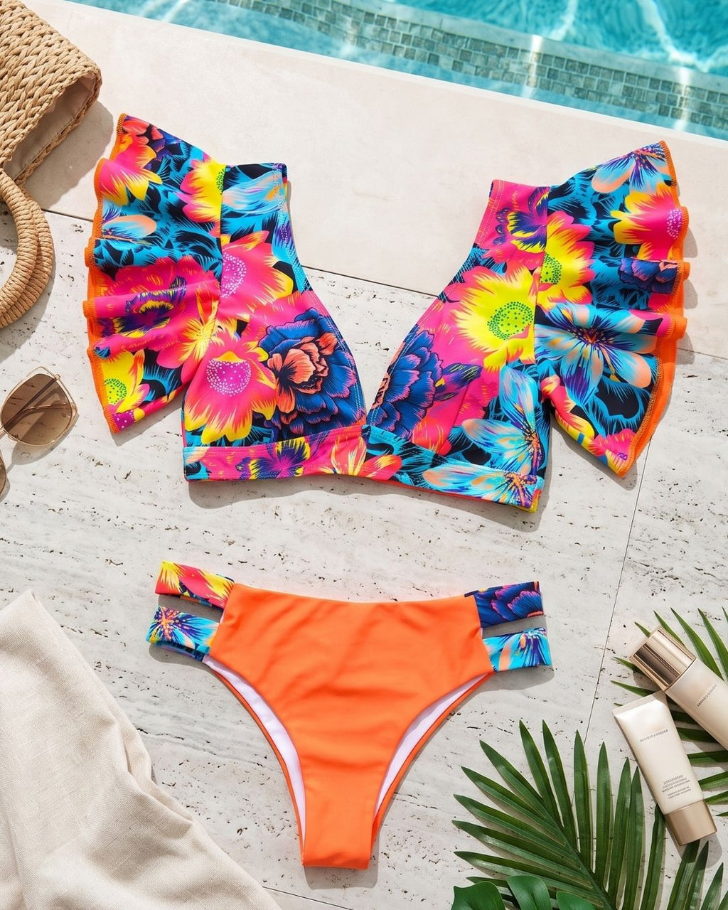 Biquíni Meia Taça Com Folhos E Estampado Tropical