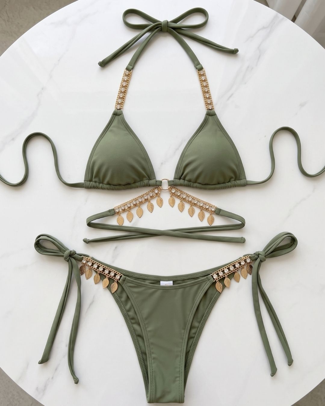 Biquíni Triângulo Com Detalhes E Laços Estilo Resort