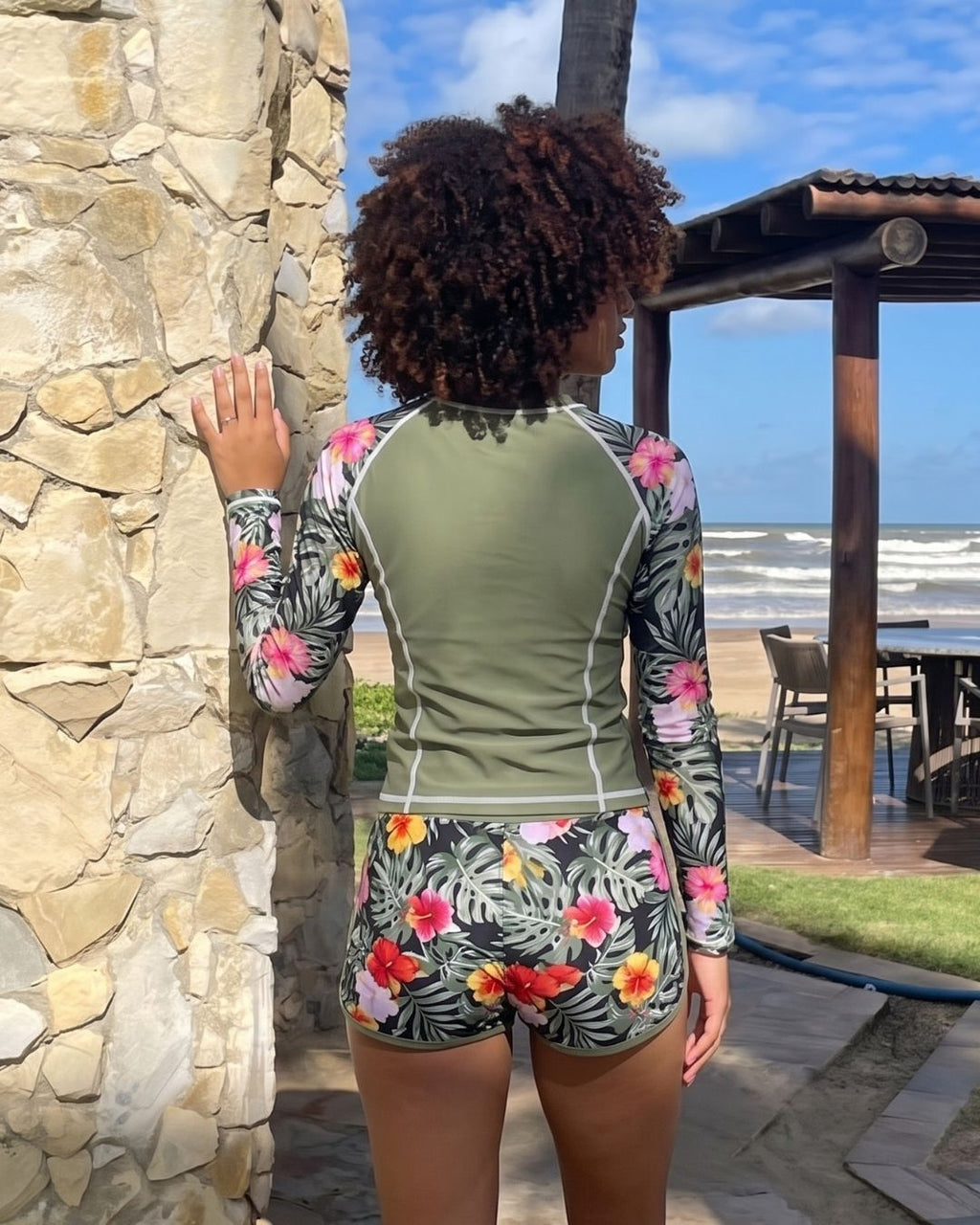 Conjunto de Praia Calções Com Estampado Tropical