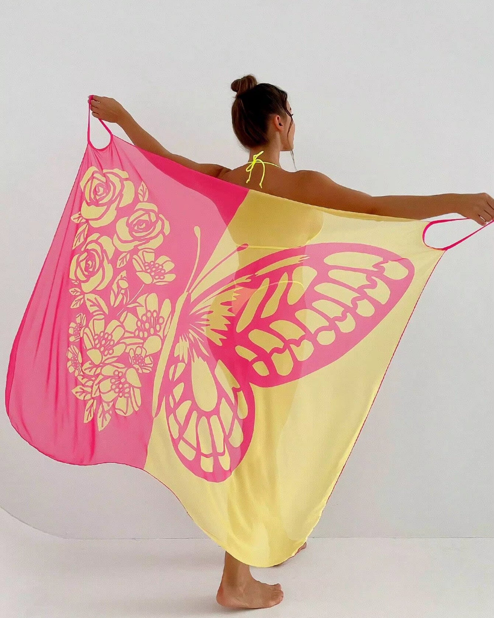 Saída de Praia Pareô Com Estampado Borboleta E Franjas